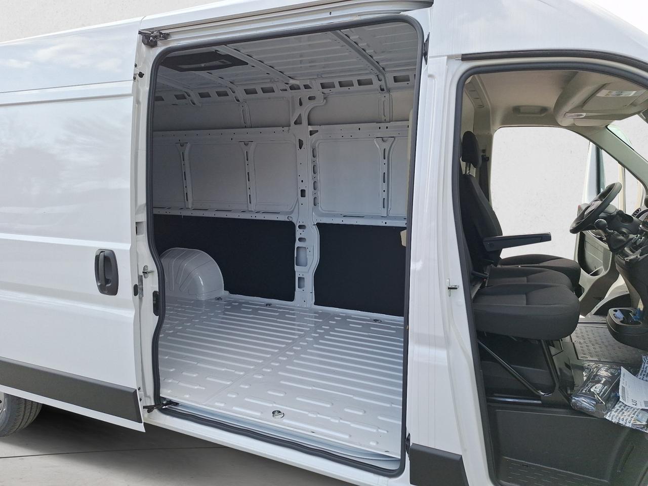 PEUGEOT Boxer (3ª serie) - Boxer 35 2.2 BlueHDi 140 S&S PLM-TM Furgone