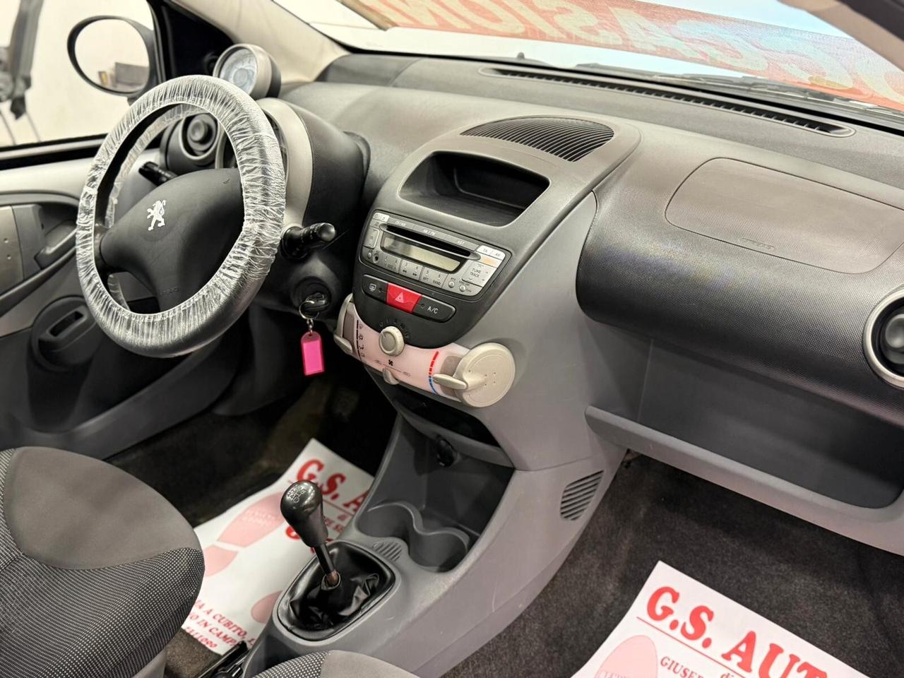 Peugeot 107 1.0 68CV 3p. Sweet Years