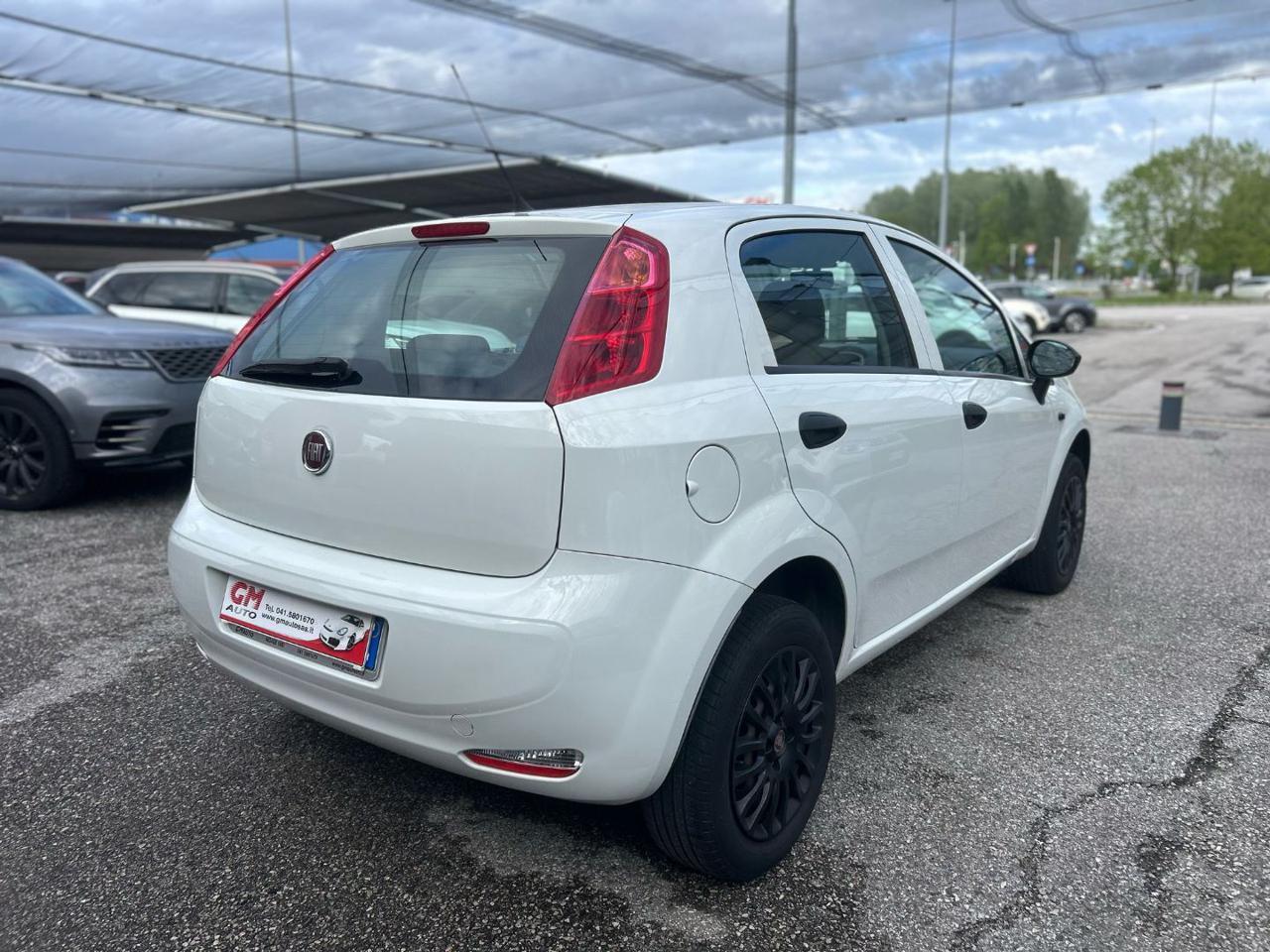 FIAT Punto 1.4 8V 5 porte Natural Power Street