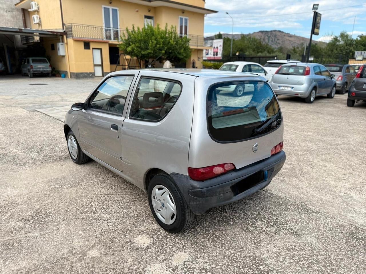 Fiat 600 1.1 Active
