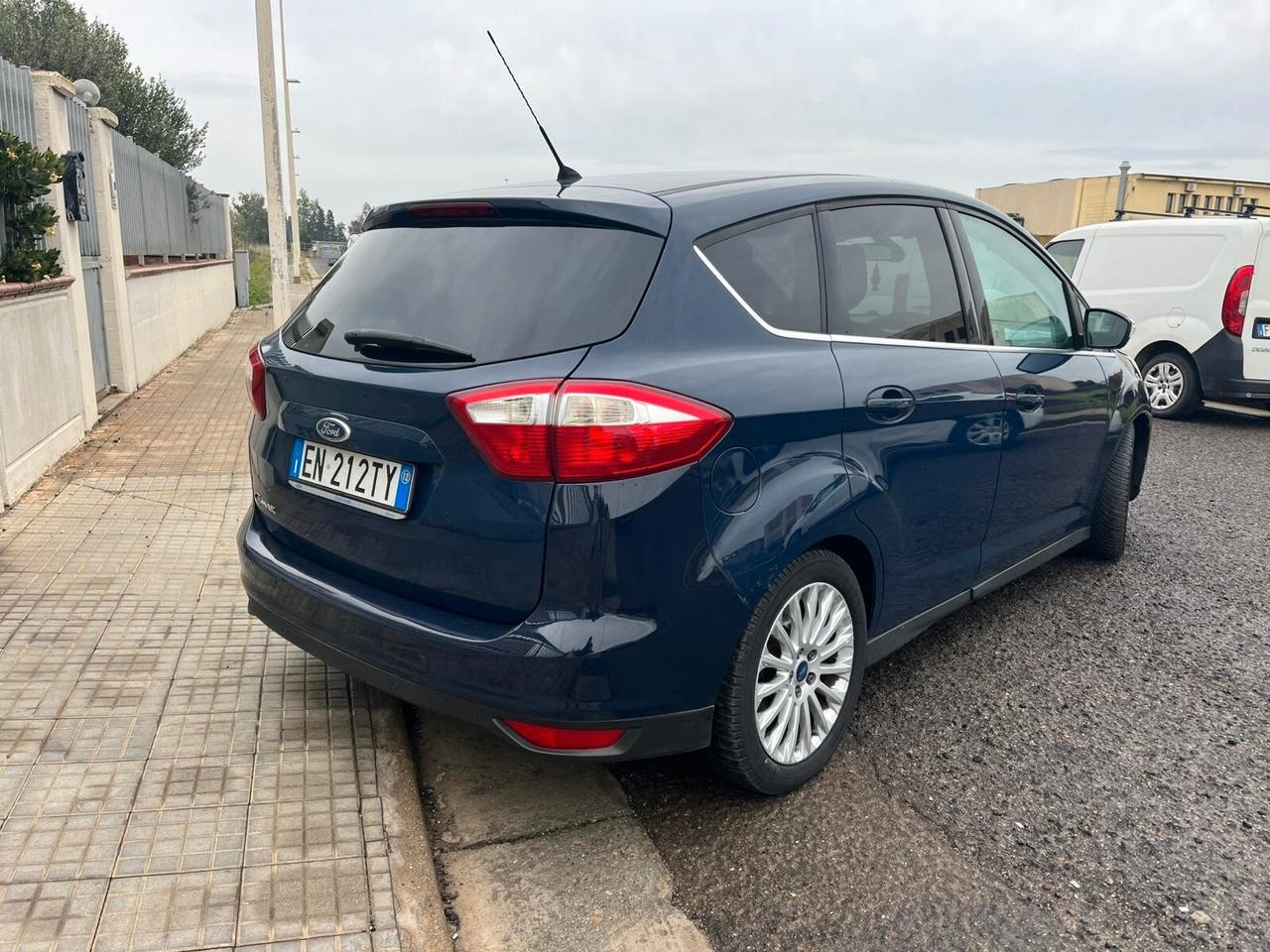 Ford C-Max 1.6 TDCi 115CV Titanium