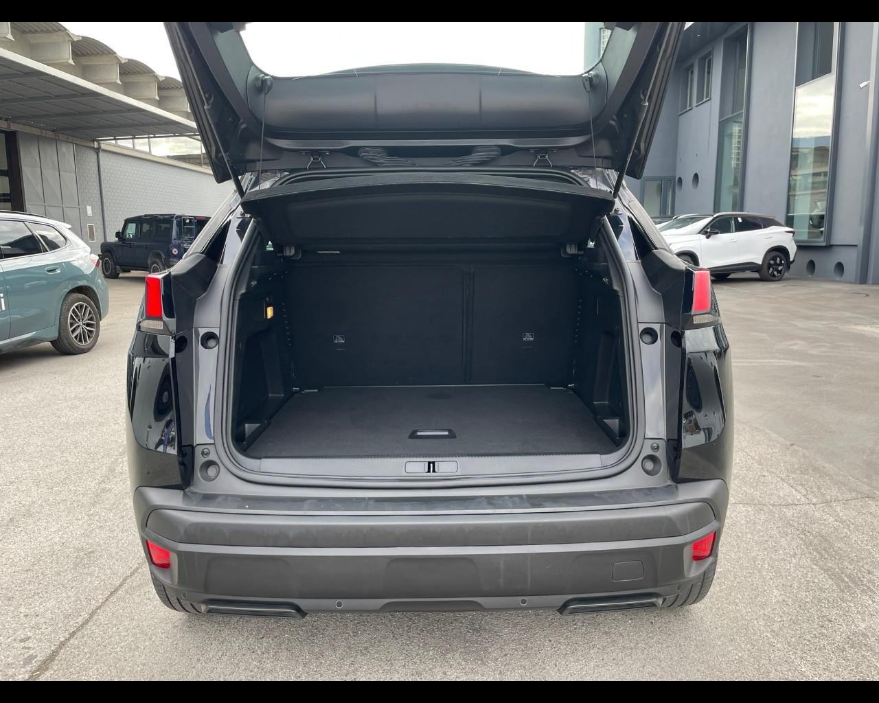 PEUGEOT 3008 2ª serie - 3008 BlueHDi 130 S&S EAT8 Active Pack