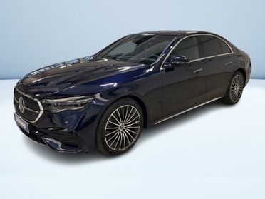 Mercedes-Benz Classe E 220d Berlina AMG Line Advanced Plus