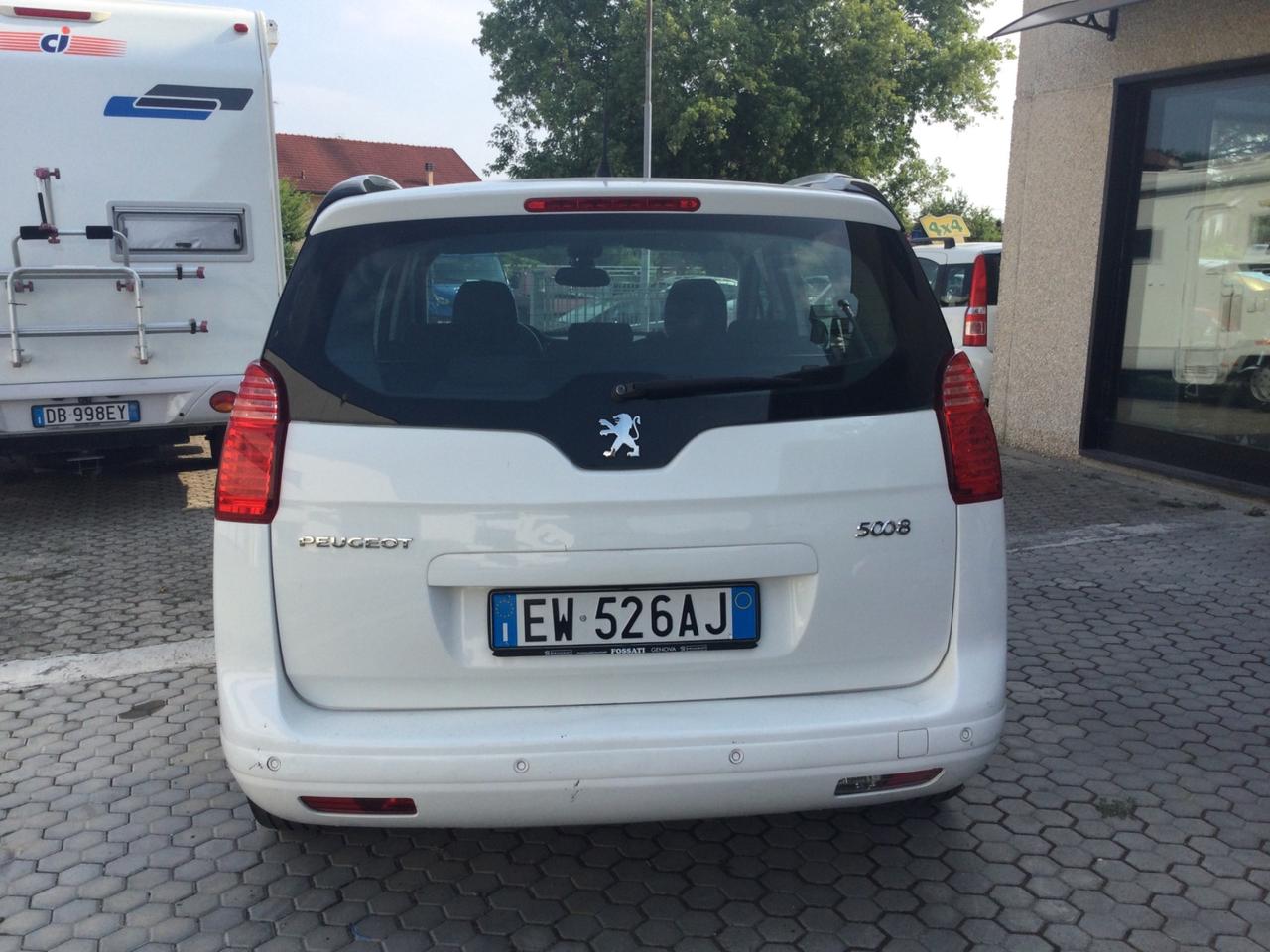Peugeot 5008 1.6 HDi 115CV Allure
