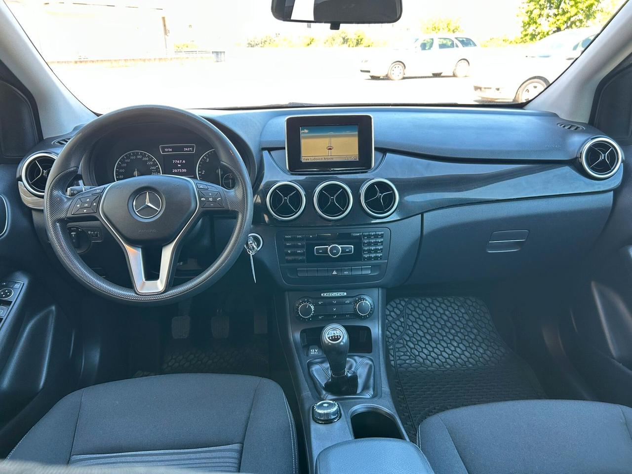 Mercedes-benz B 180 2012