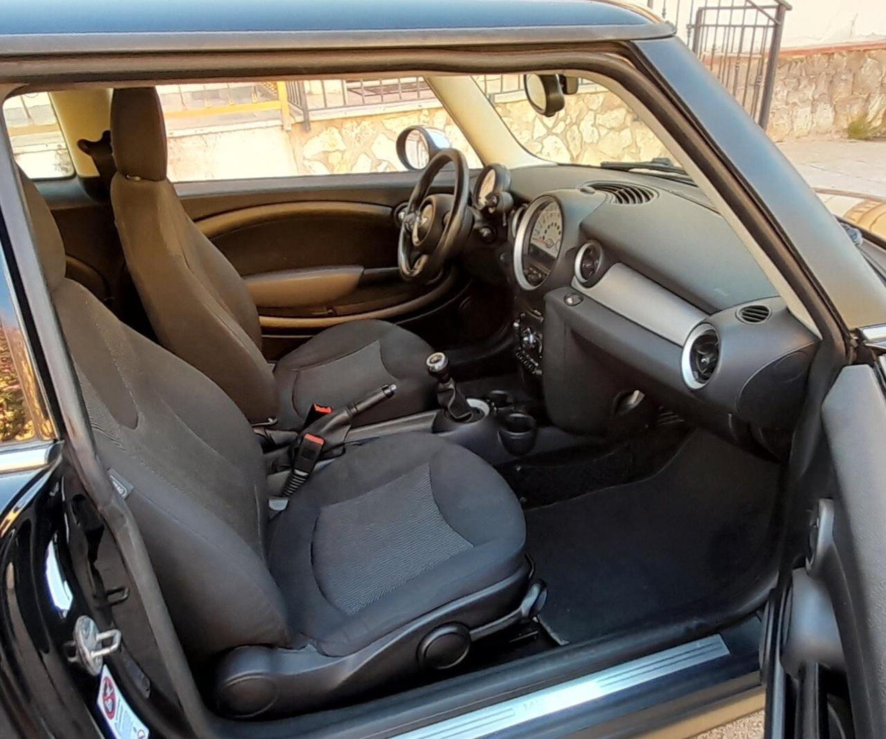 Mini 1.6 16V One D