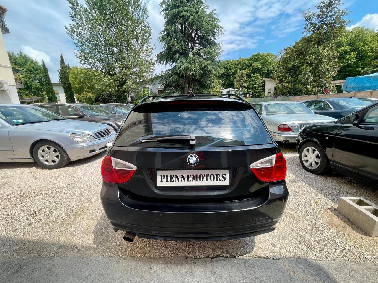 Bmw 320d AUTOMATICA NAVI TETTUCCIO