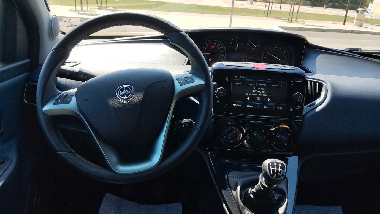 LANCIA YPSILON 1.0 HYBRID -GARANZIA FULL