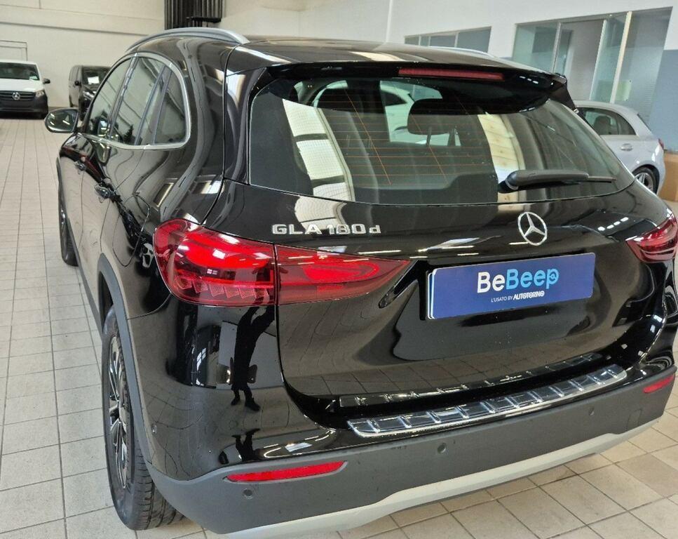 Mercedes GLA 180 180 D Advanced 8G-DCT