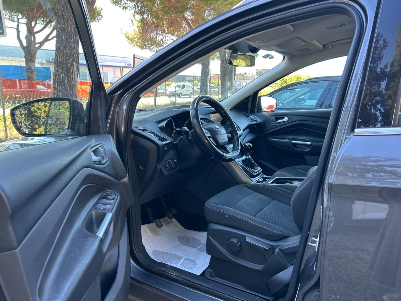 Ford Kuga 1.5 TDCI 120cv*UNIPRO*OTTIME CONDIZIONI*
