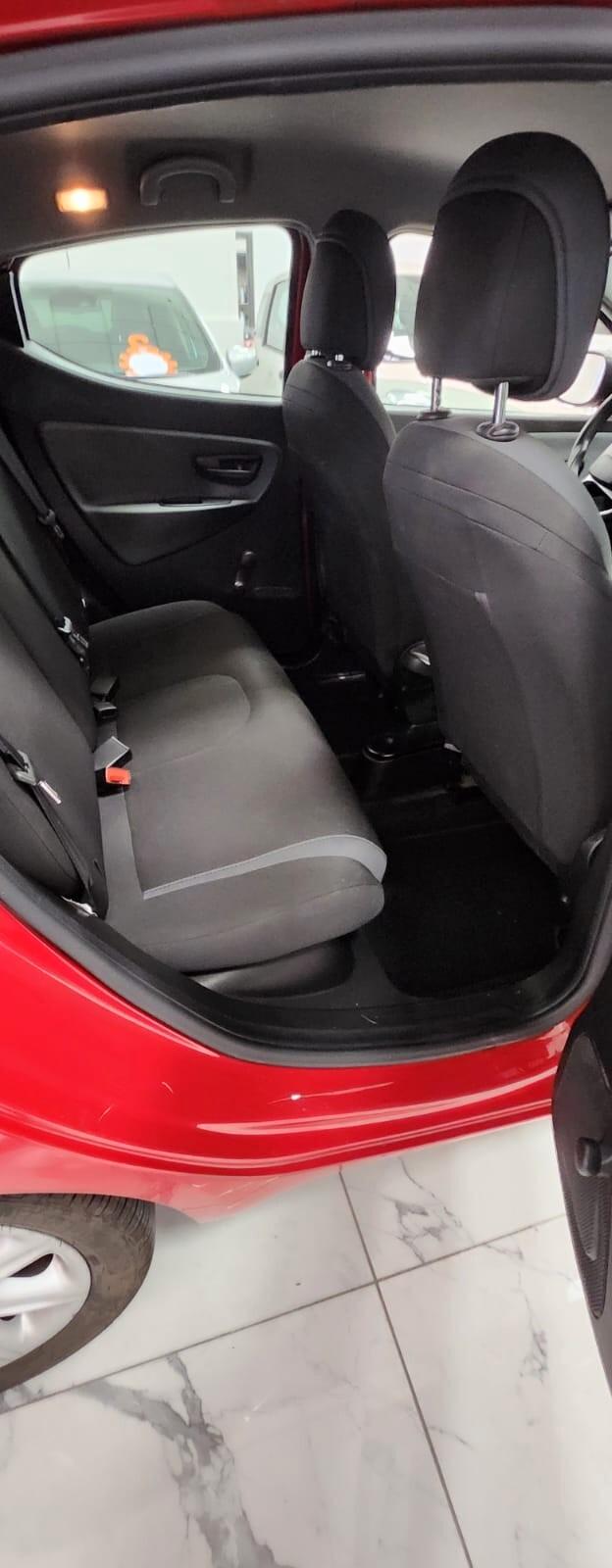 Lancia Ypsilon 1.2 69 CV 5 porte Platinum
