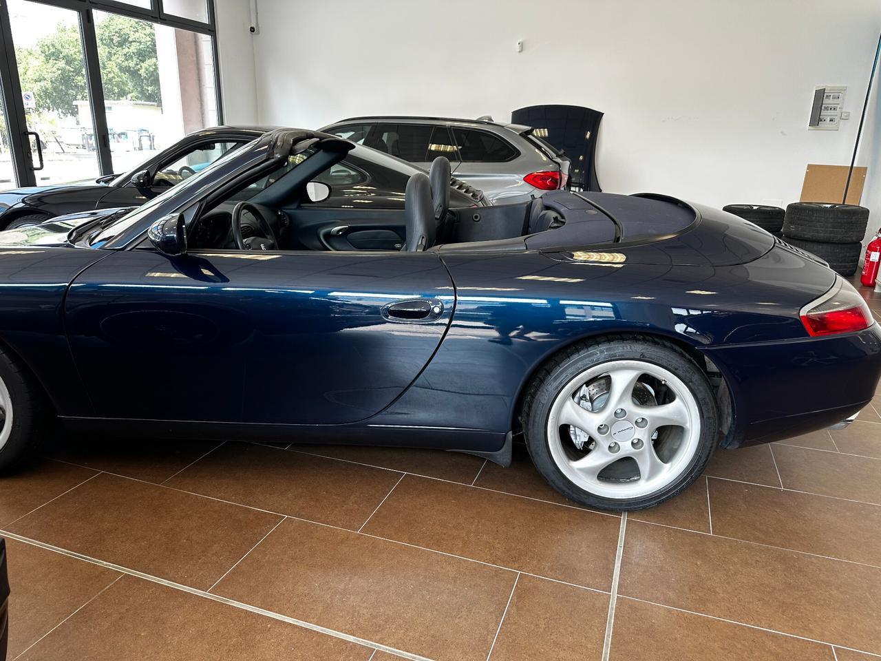 Porsche 911 Porsche 911 Carrera 4 Cabrio