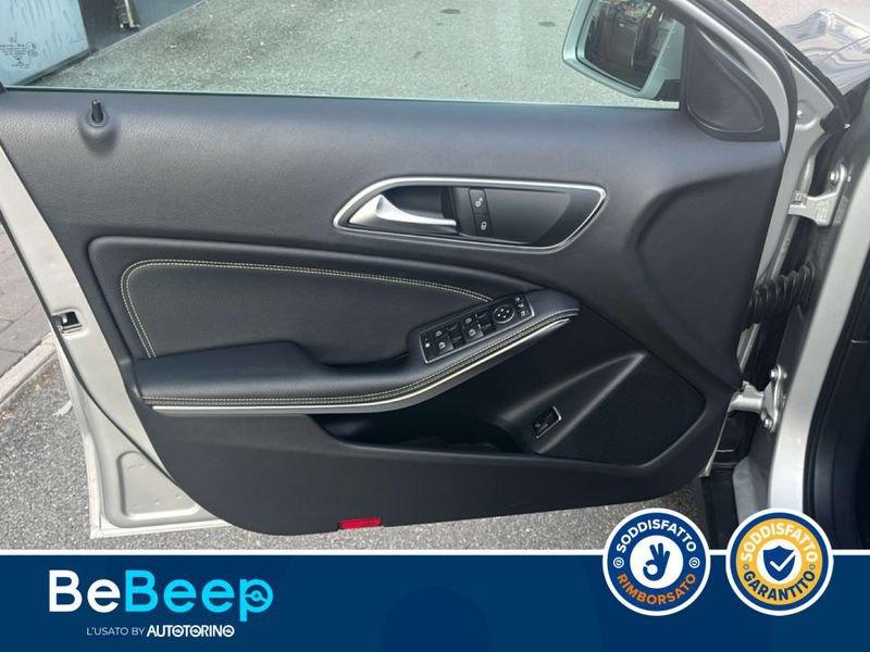 Mercedes-Benz GLA 200 D SPORT AUTO