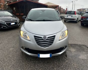 Lancia Ypsilon 0.9 TwinAir 85 CV 5 porte Metano Ecochic 2014