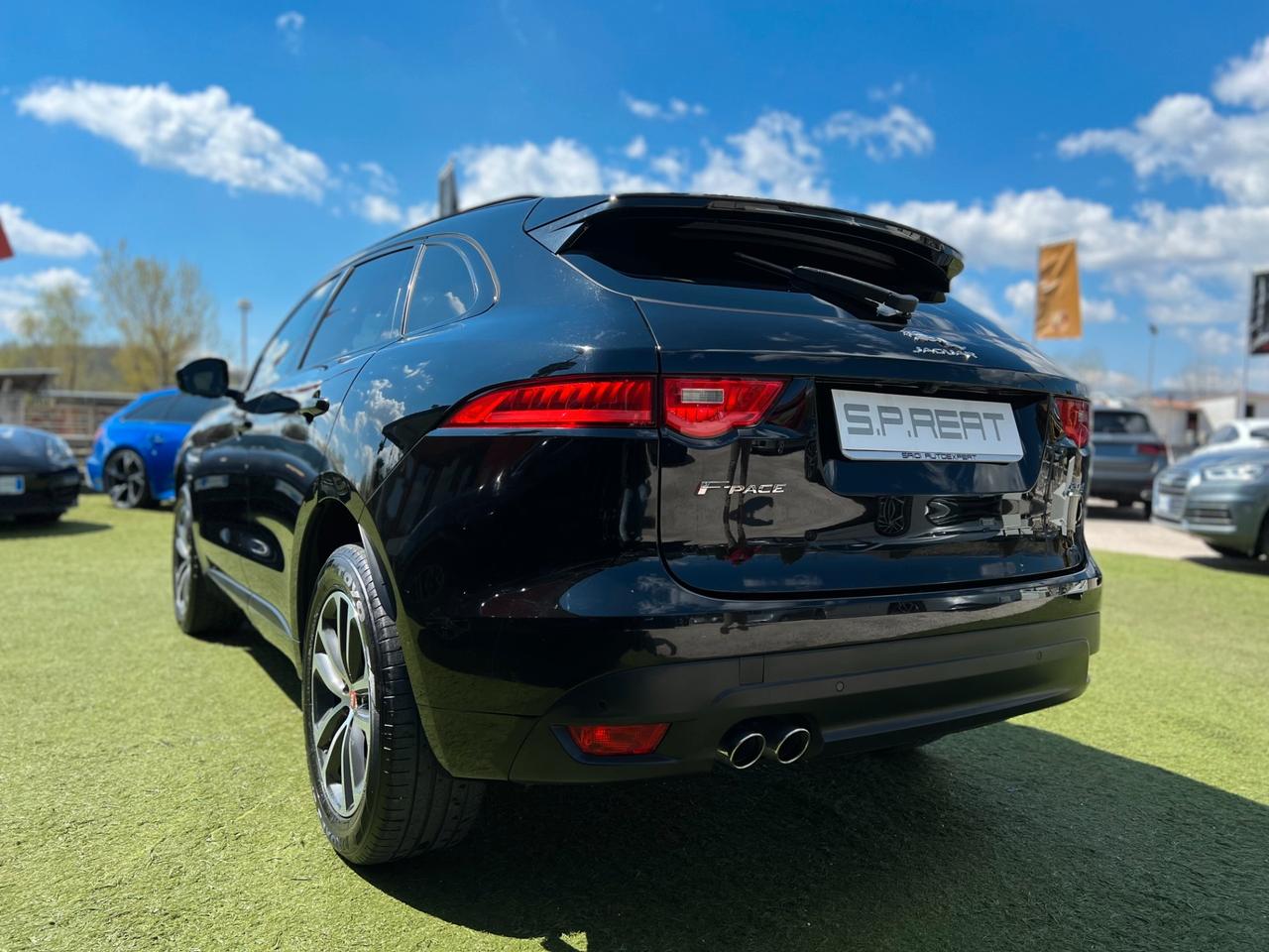 Jaguar F-Pace 2.0 D 180 CV R DYNAMIC/NAVI/CAMERA/MERIDIAN