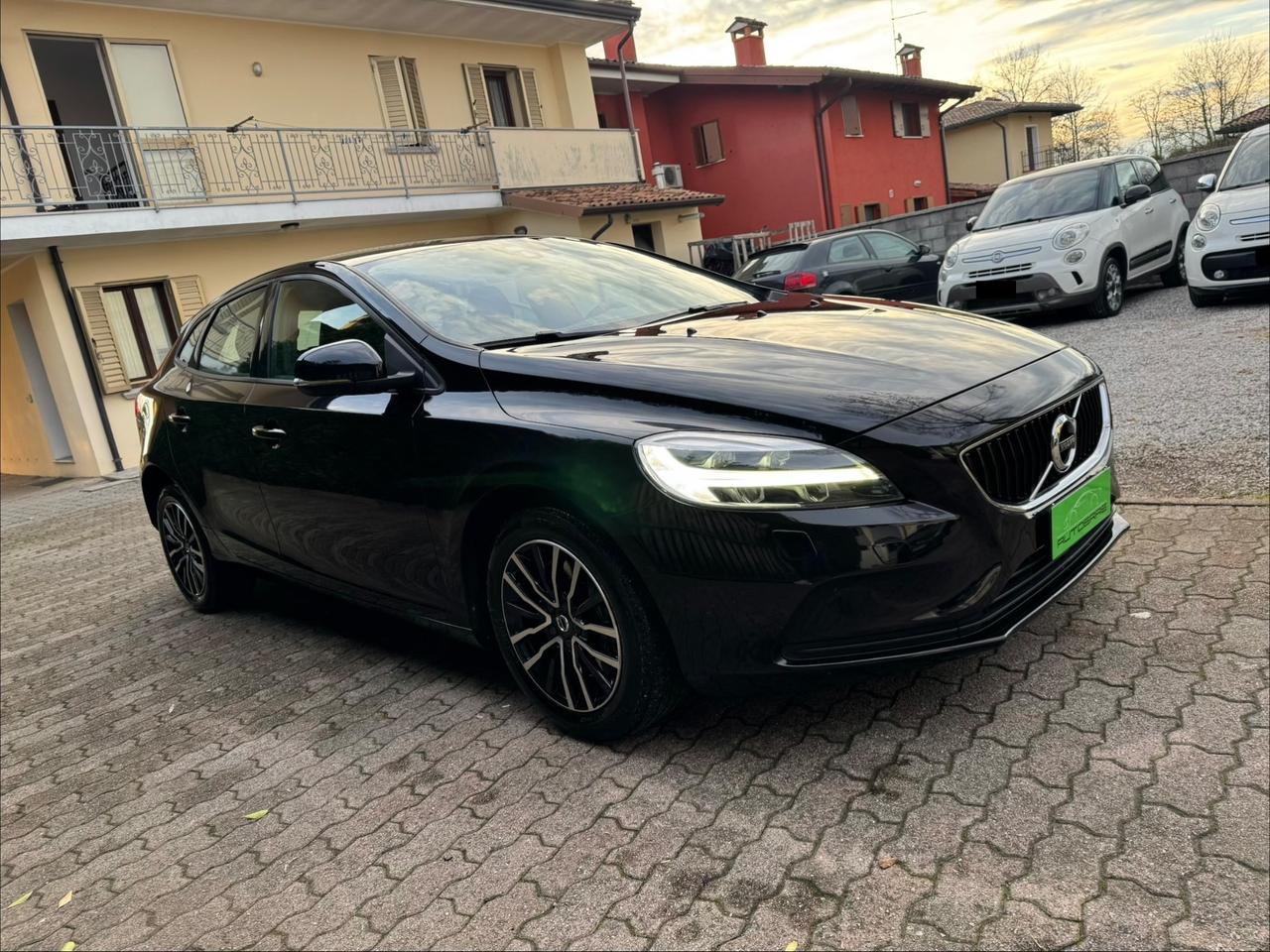 Volvo V40 D2 Geartronic Business Plus
