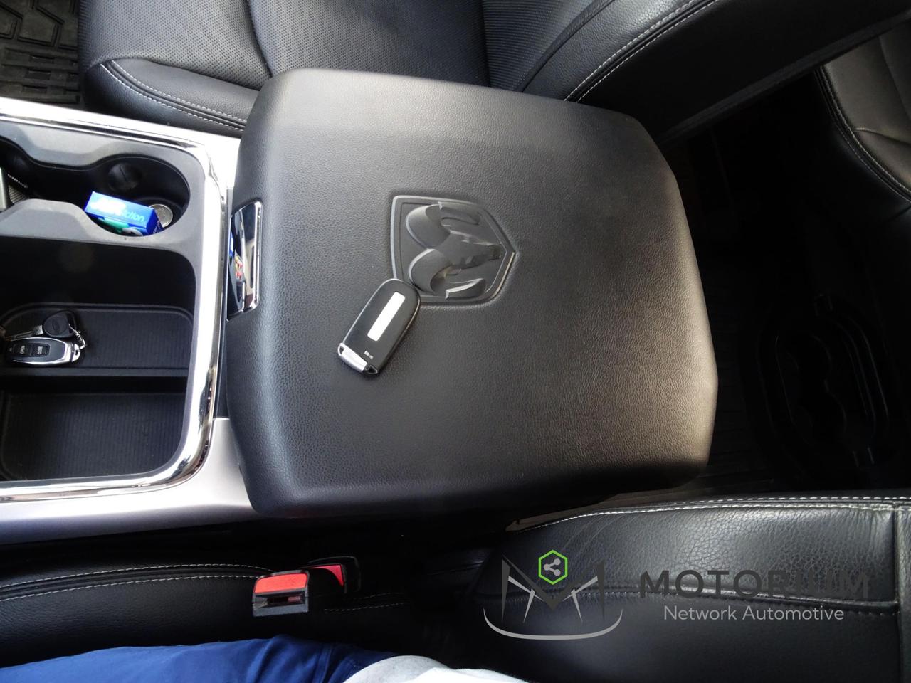 Dodge RAM 1500 AWD 5.7L V8 401CV LARAMIE AUTOCARRO