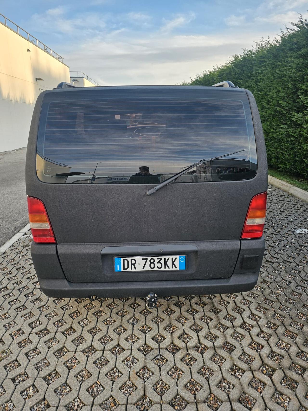 Mercedes-benz V benzina