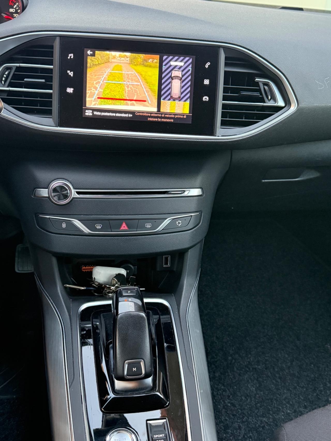 Peugeot 308 BlueHDi 130 S&S SW Allure bianco perla