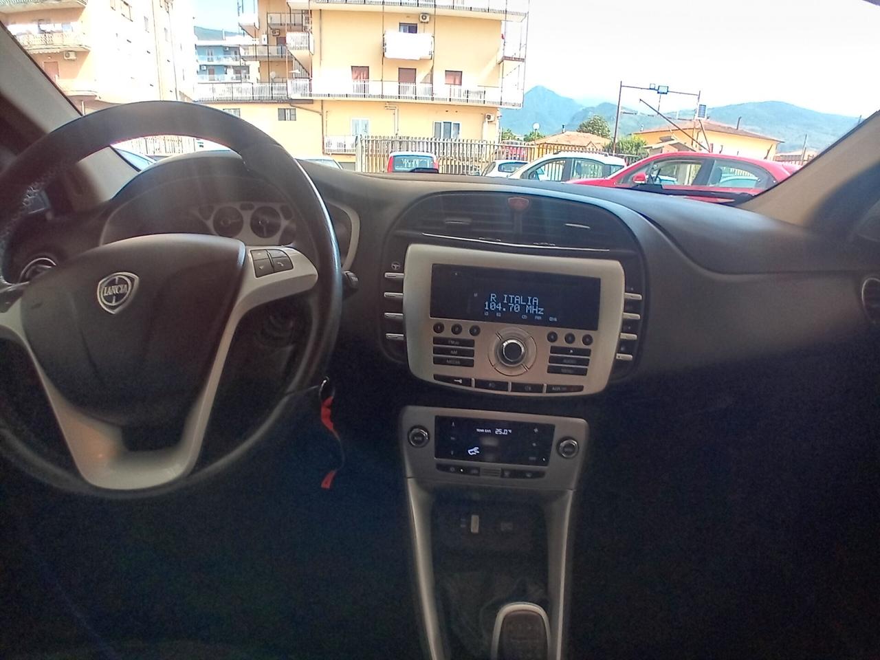 Lancia Delta 1.4 T-Jet 120 CV Silver Ecochic GPL
