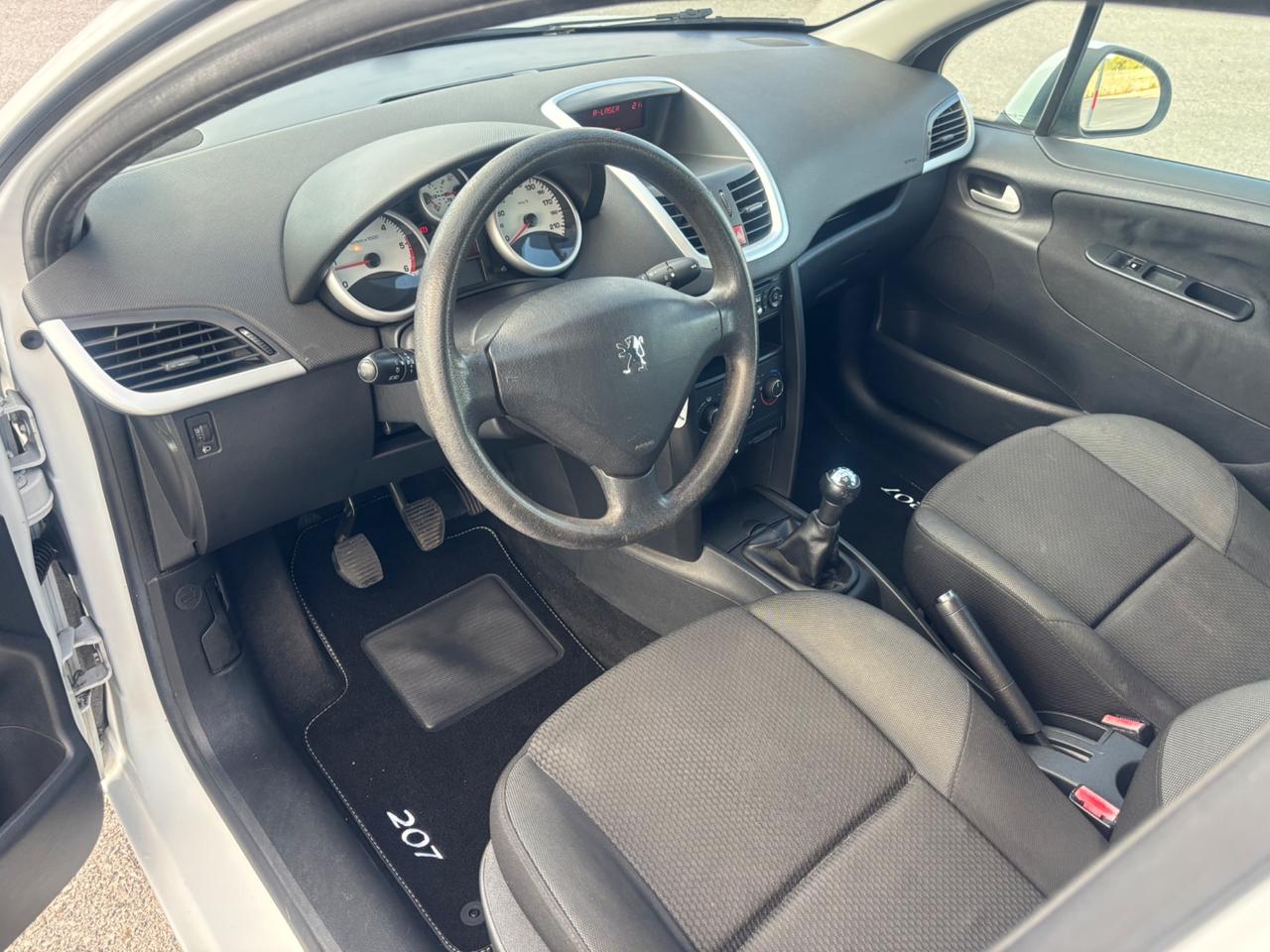 Peugeot 207 1.4 HDi 70CV 5p. Energie Sport