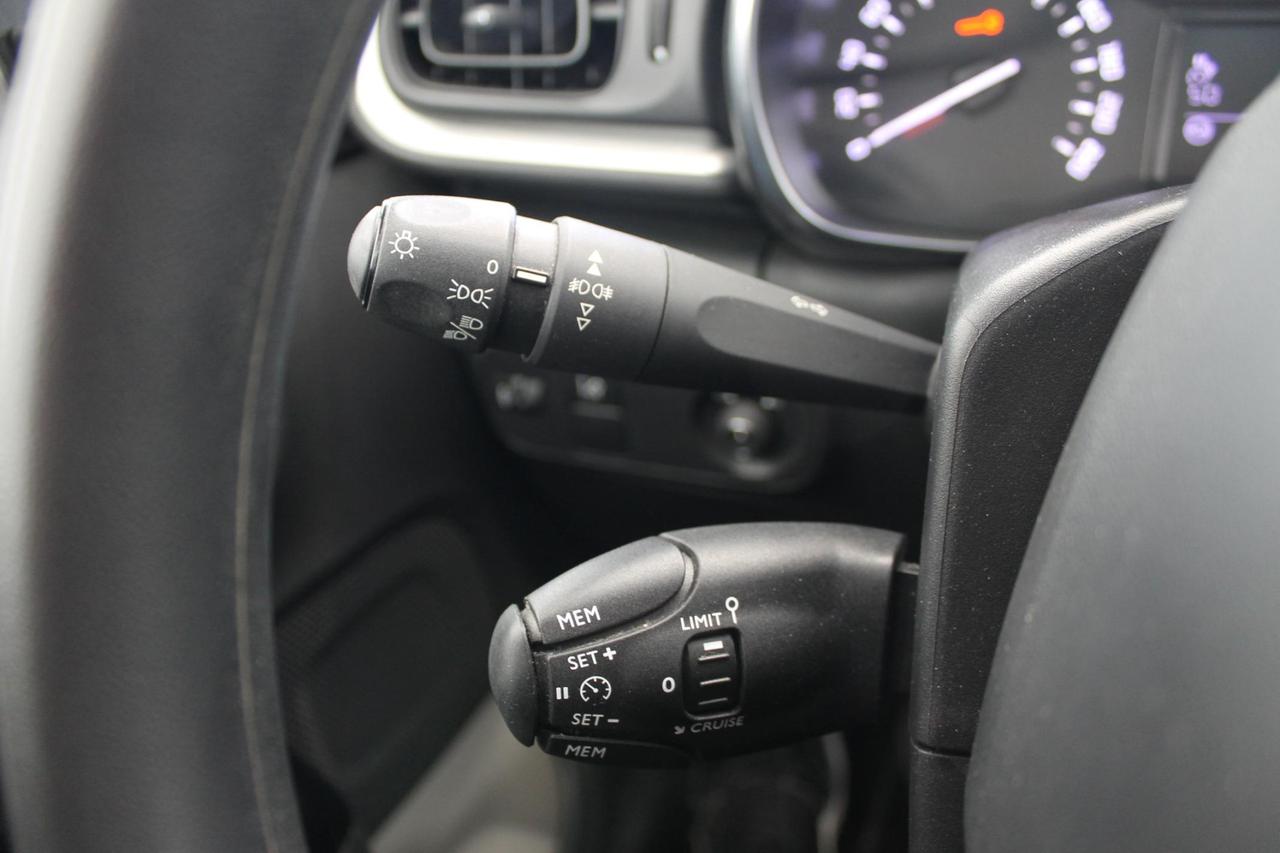 Citroen C3 1.2 puretech Feel Pack NAVI 83 Cv.