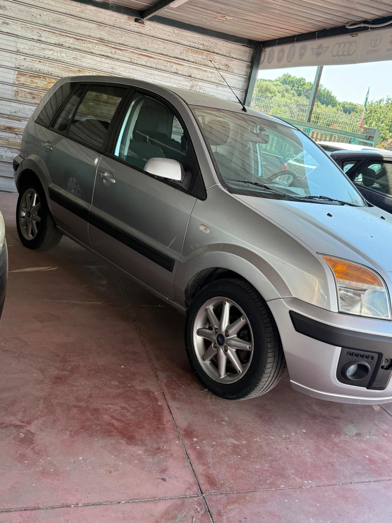 Ford Fusion 1.4 TDCi 5p. Collection
