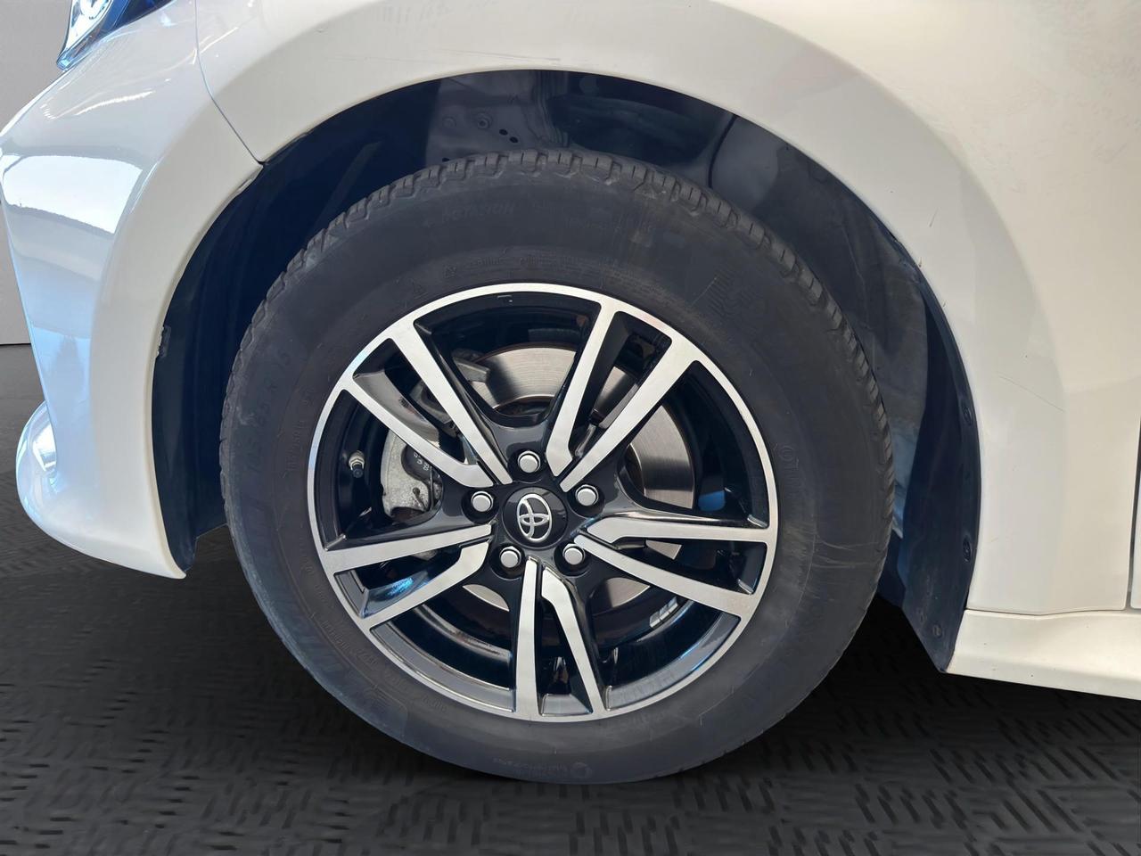 Toyota Yaris 1.5h Active