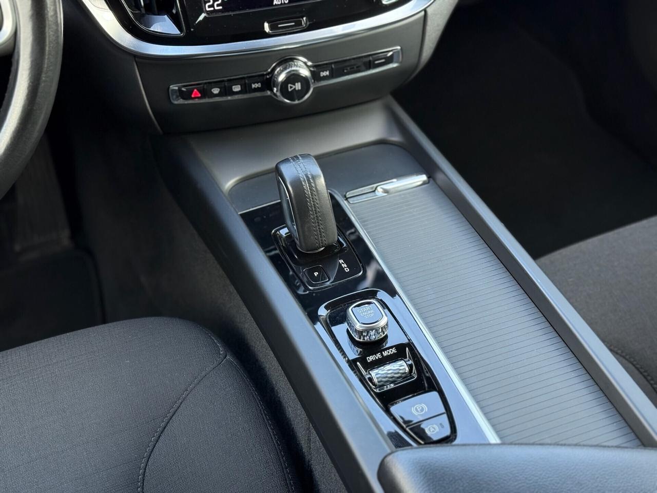 VOLVO V60 2021 B4 Geartronic