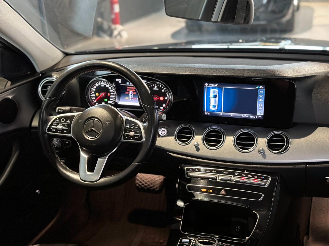 Mercedes-benz E 220 d Auto Premium Plus