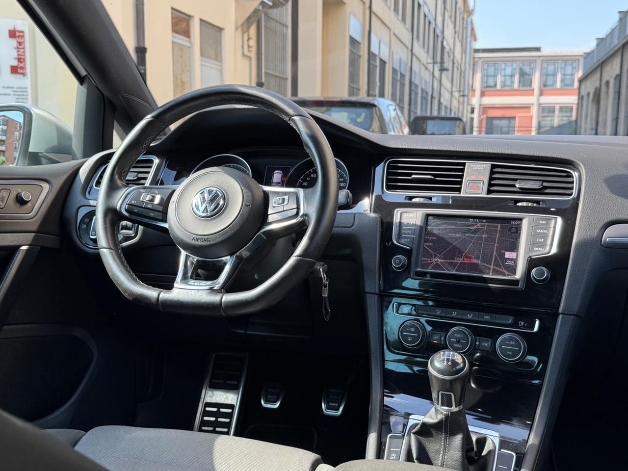 Volkswagen Golf 1.6 TDI 110 CV 5p. R-LINE BlueMotion Technology