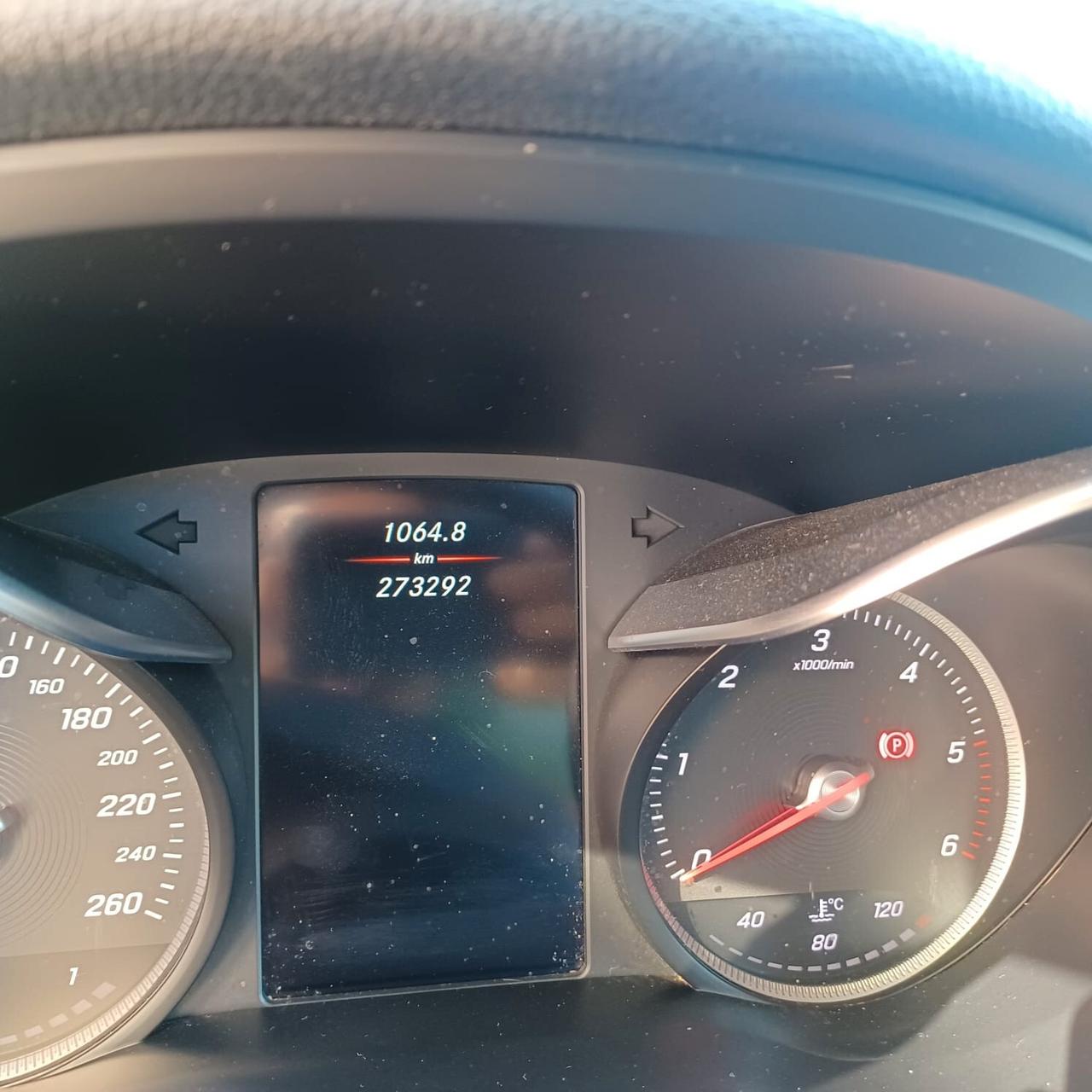 TENUTA IN MODO MANIACALE CLASSE C 2.1 TDI
