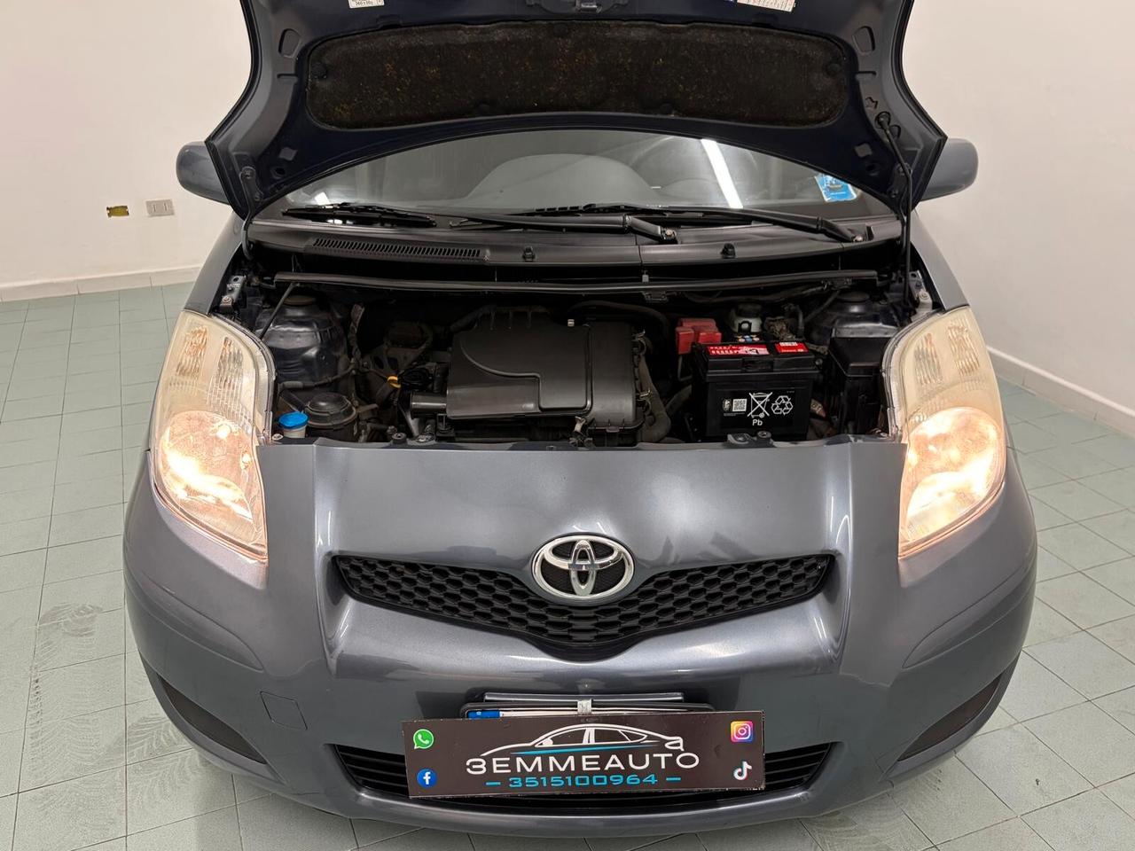 Toyota Yaris 1.0 TUTTO INCLUSO CHIAVI IN MANO LEGGI
