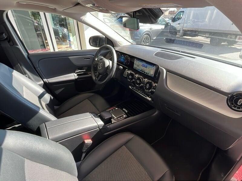 Mercedes-Benz GLA 180 d Automatic Business Extra