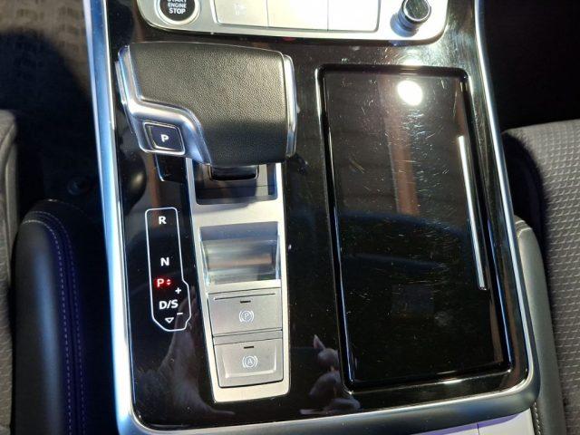 AUDI Q7 45 TDI quattro tiptronic S-Line 7 posti