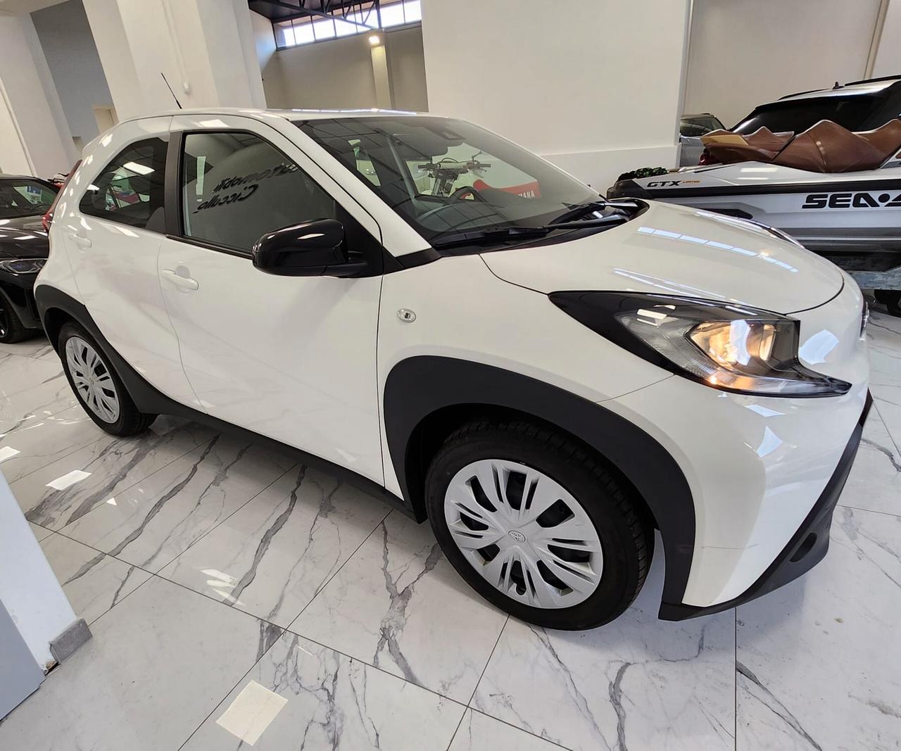 Toyota Aygo X 1.0 VVT-i 72 CV 5 porte Lounge Air