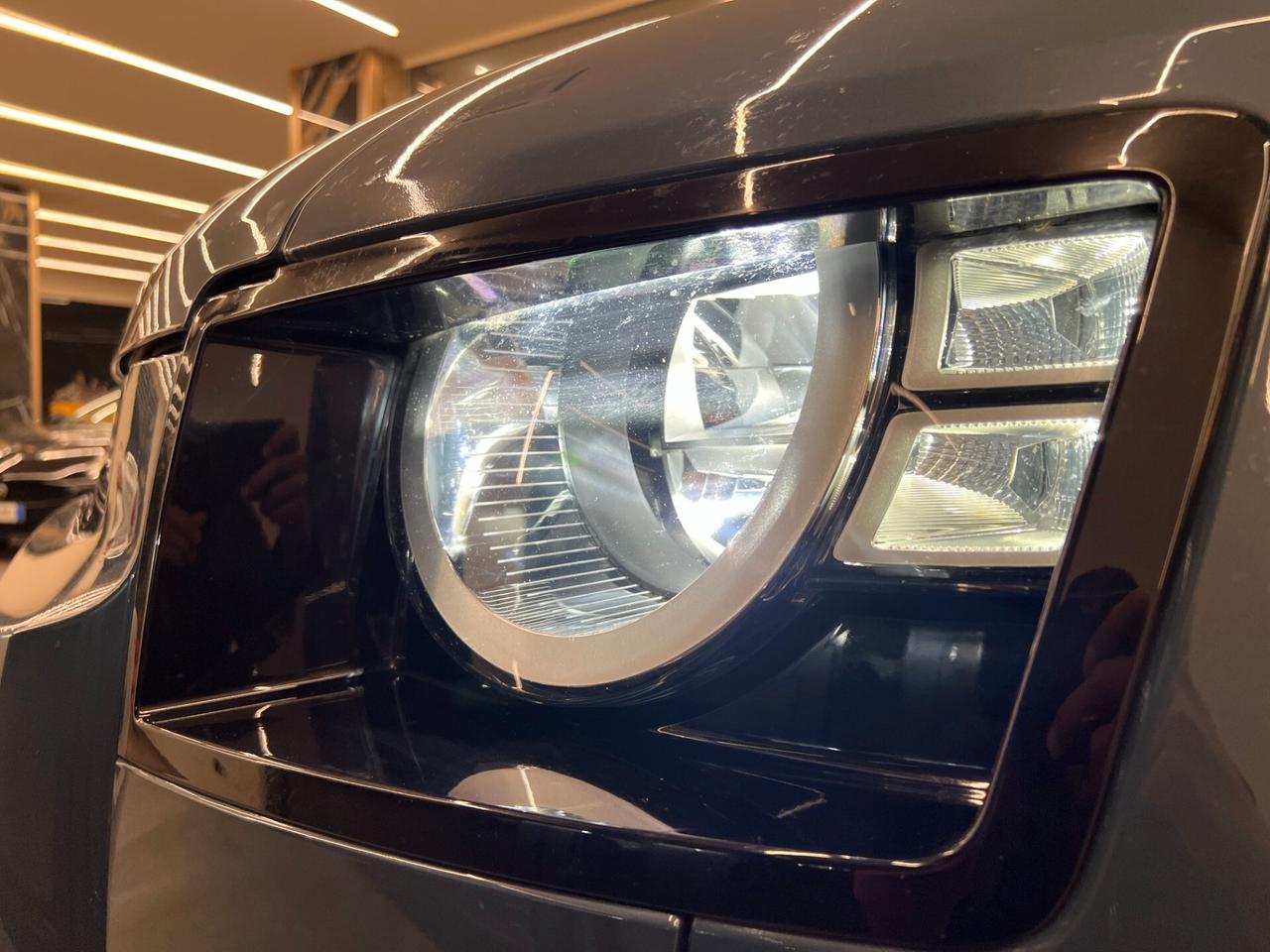 Land Rover Defender 110 2.0 SD4 AWD 200CV