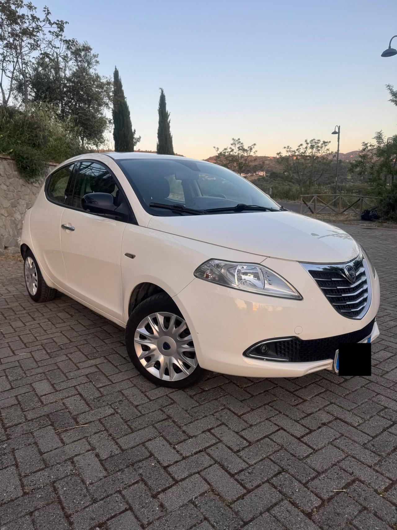 Lancia Ypsilon 1.3 Multijet 95Cv 2014