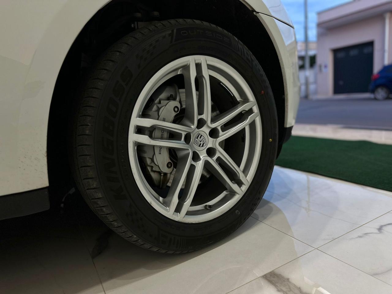 Porsche Macan diesel 3.0 diesel *Tetto apribile*