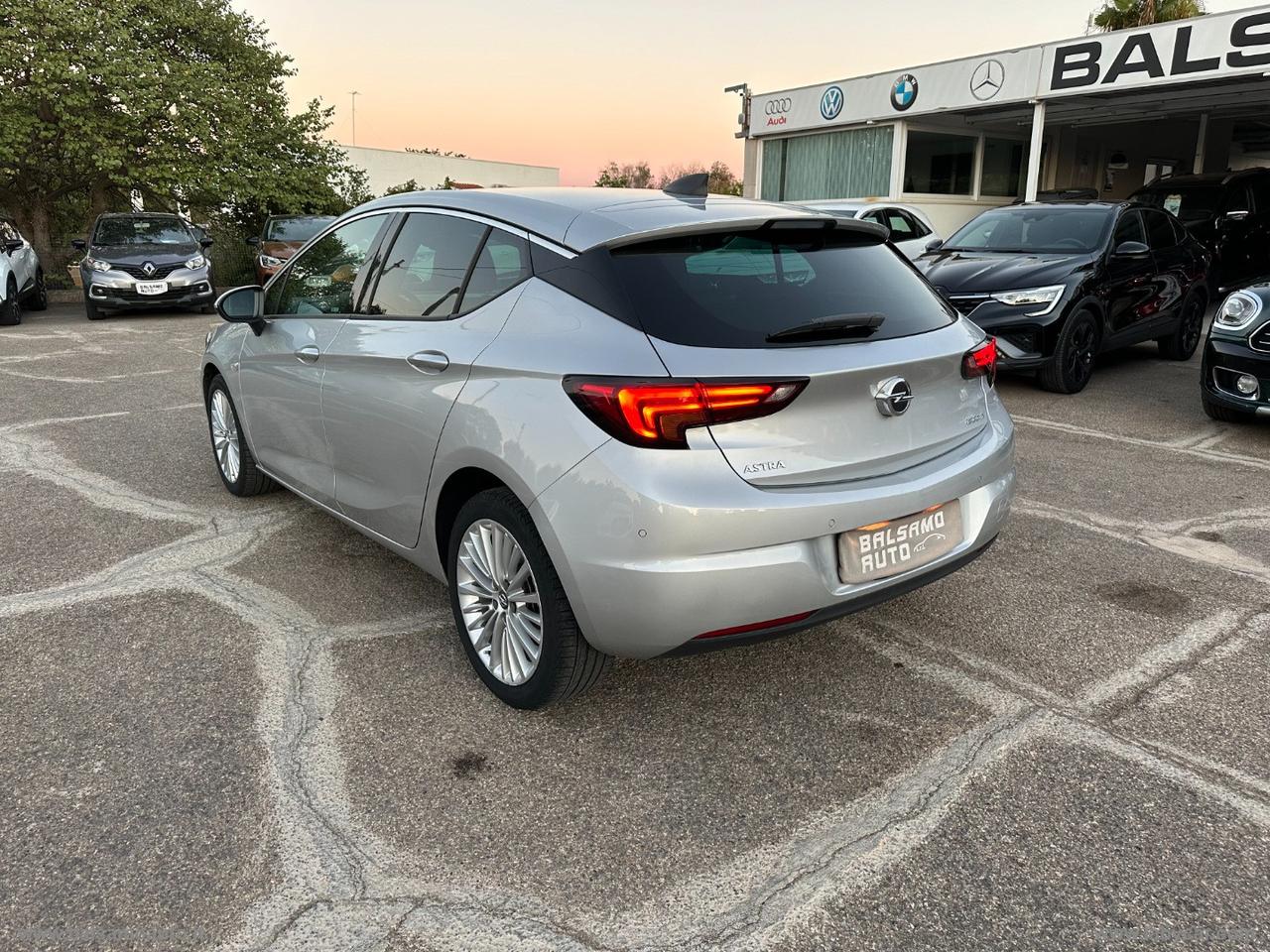 OPEL Astra 1.0 T Innovation