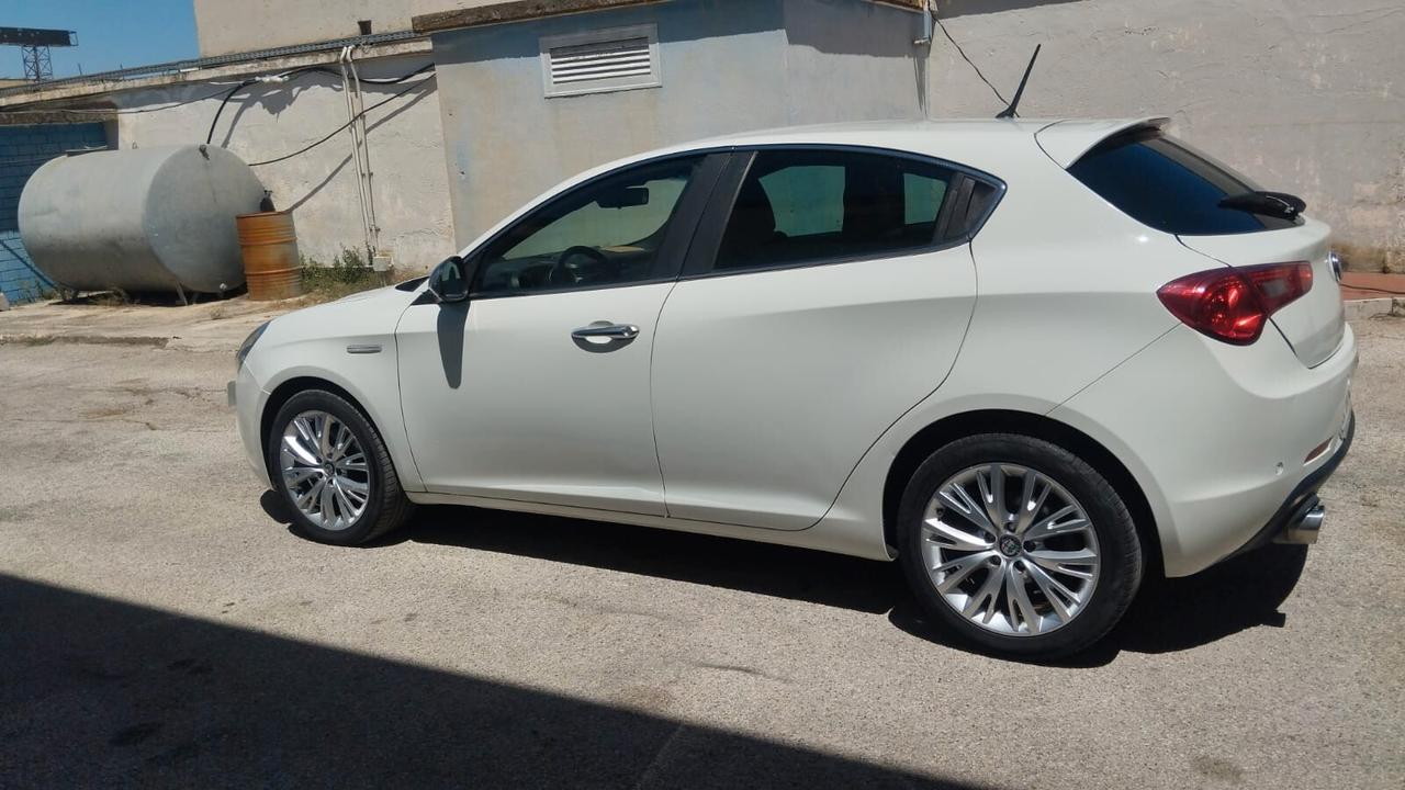 Alfa Romeo Giulietta 1.6 JTDm-2 105 CV Progression