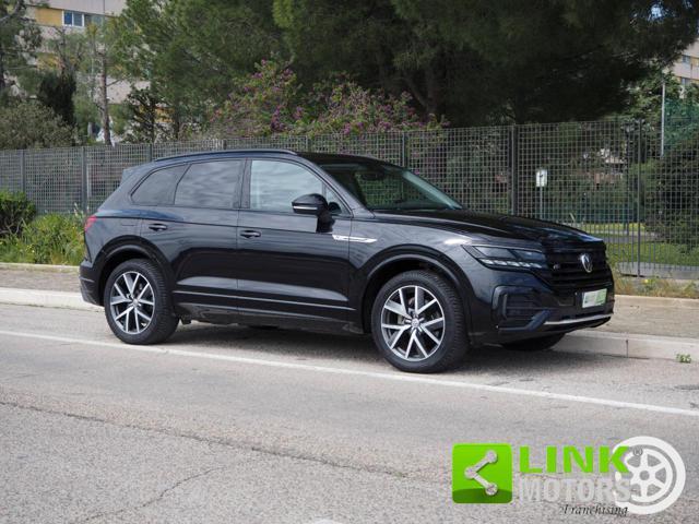 VOLKSWAGEN Touareg 3.0 V6 TDI 286 CV R-LINE