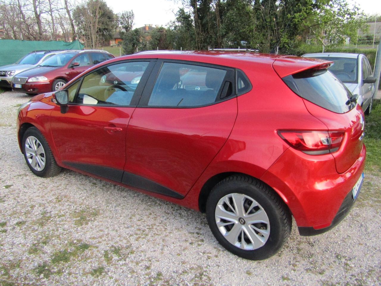 Renault Clio 1.2 Unipr. Distribuz. Nuova