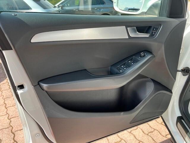 Audi Q5 2.0 tdi quattro 170cv s-tronic S-line, 19", Xenon