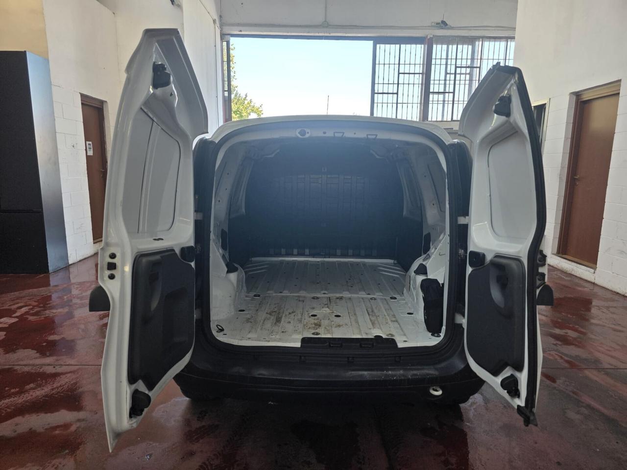 Dacia Logan Furgovan 1.6 GPL 60.000 km