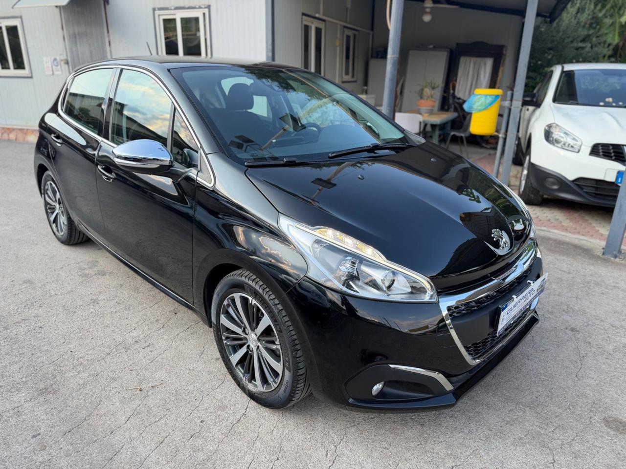 Peugeot 208 82cv 5 porte Allure Km Certificati