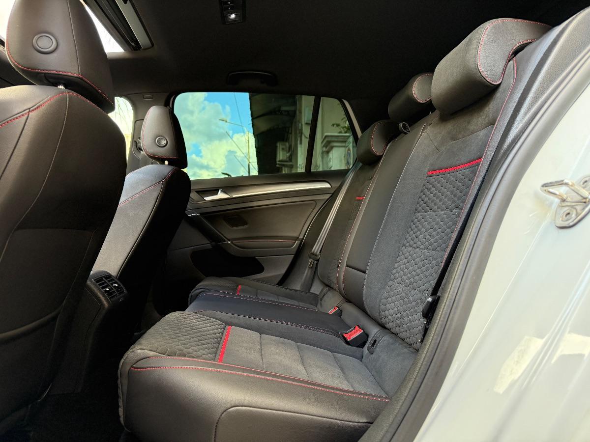 Volkswagen Golf 7.5 GTI 2.0 TSI 245 CV