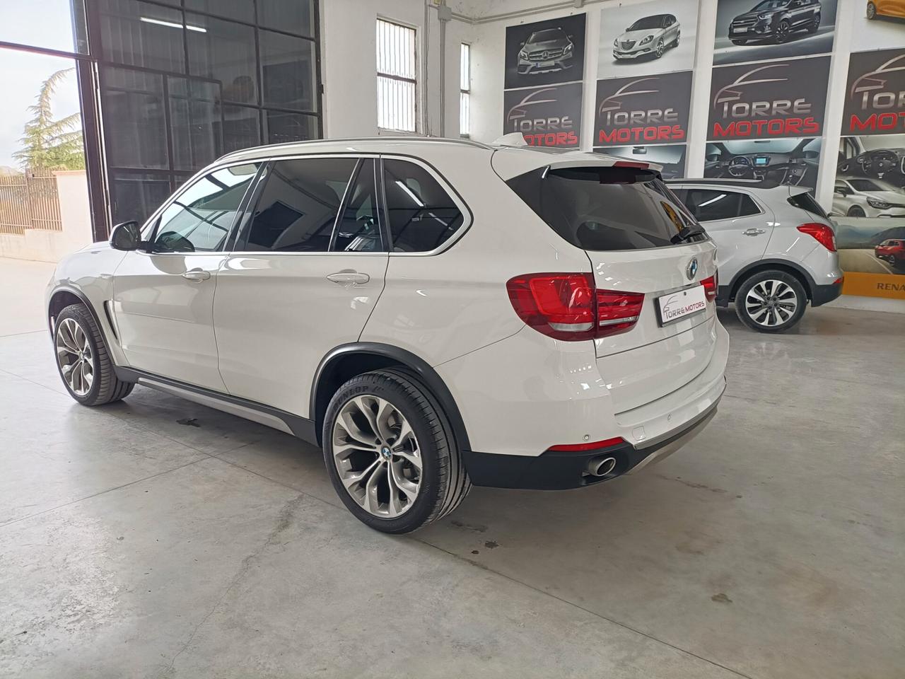 Bmw X5 xDrive30d 258CV Luxury 10/2015