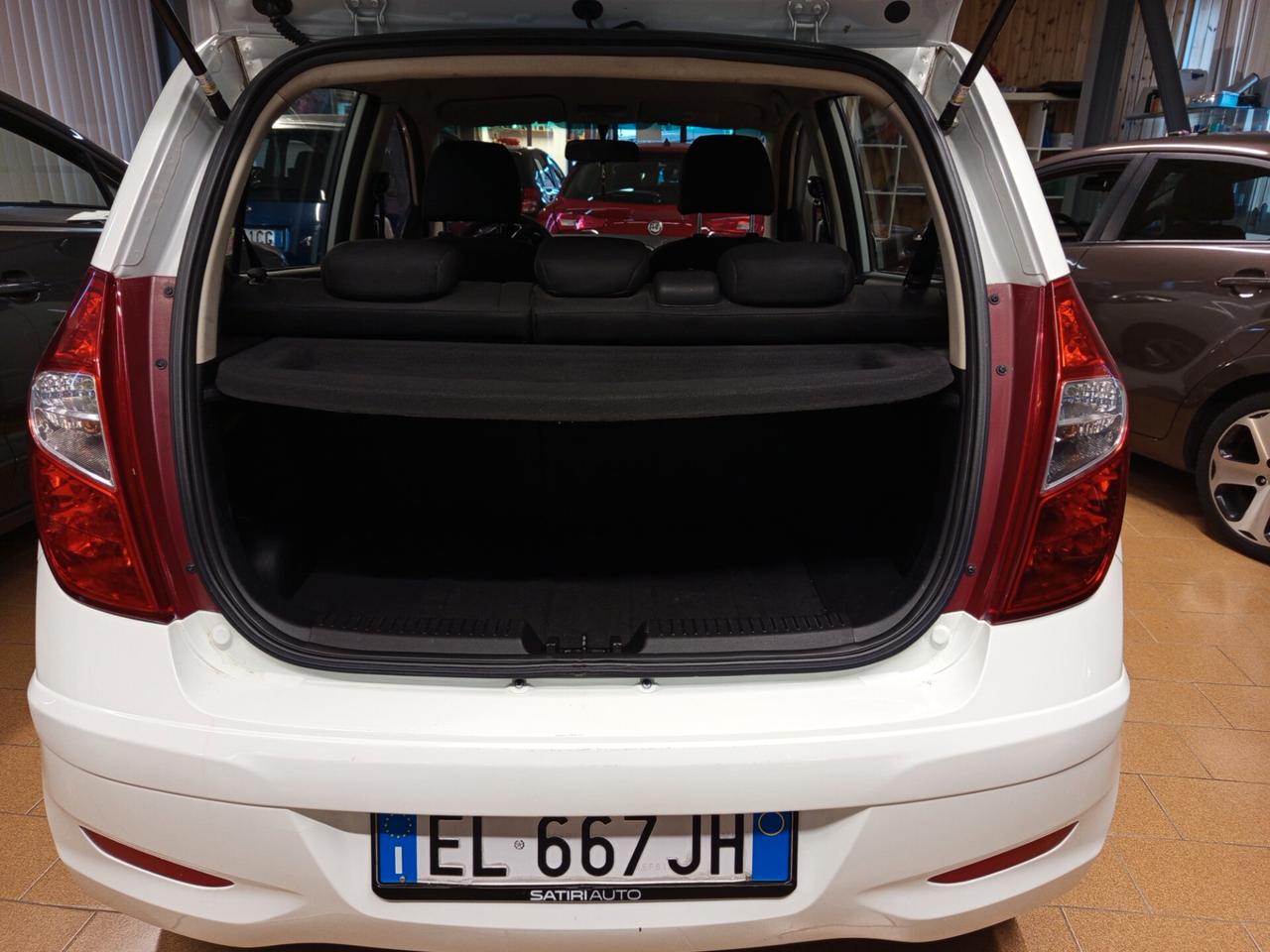 Hyundai i10 1.1 benzina, 100 Mila chilometri. Ok neopatentati