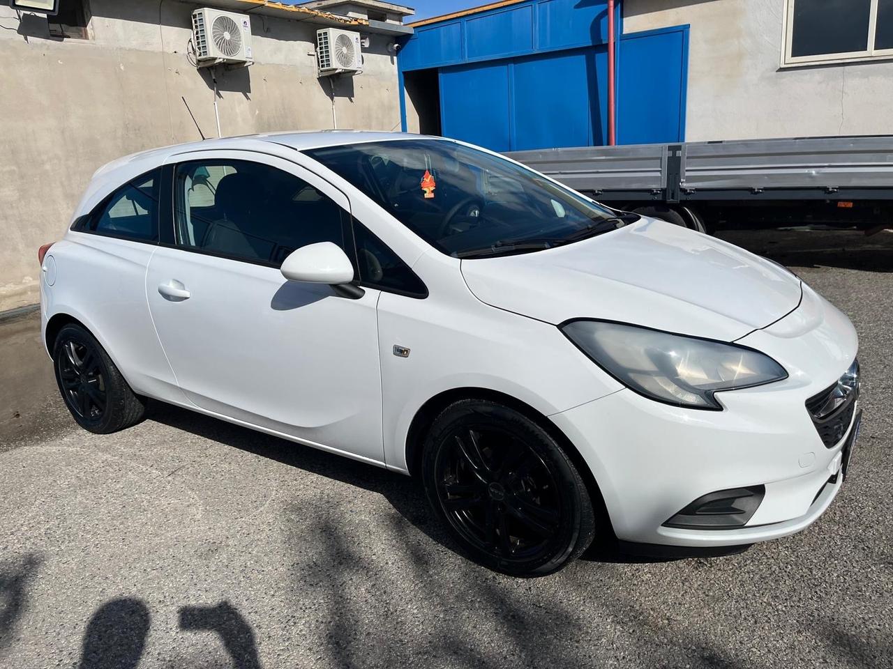 Opel corsa 3P-5 serie - 1.4 gpl 1 full-01/2018